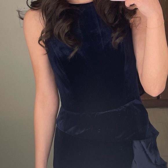 DRESS IS NAVY. LAST 2 PICTURES ARE FOR REFERENCE (same dress different color) - Picture 2 of 5